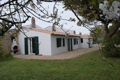 Gîte Pineau La Brée Les Bains, Location de Vacances à La Brée-les-Bains