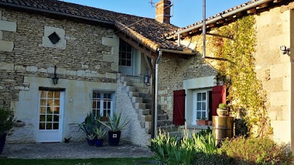 La Ferme du Grand Bois, Chambre d'Hôtes à Mouterre-Silly