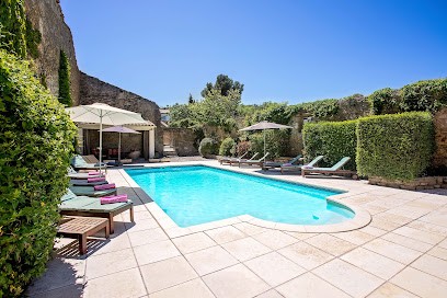 La Maison Des Vignes, Location de Vacances à Tourouzelle