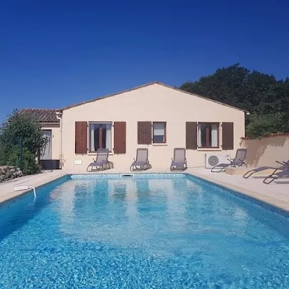 Villa Hirondelles, Location de Vacances à Saint-Pierre-de-Juillers