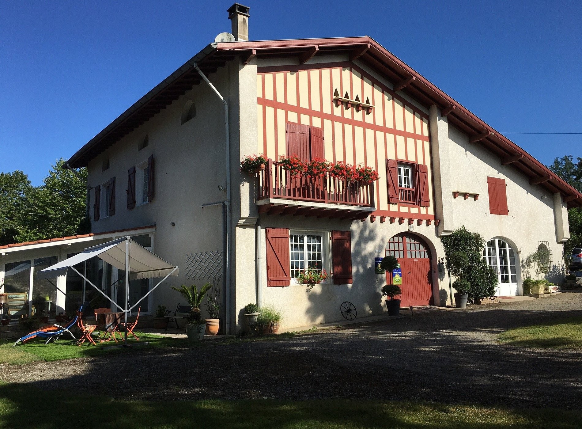 La Ferme Hondouan, Chambre d'Hôtes à Biaudos