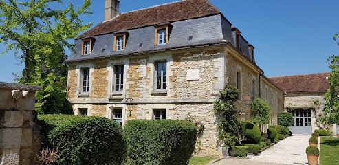 Le Château Du Deffand, Chambre d'Hôtes à Saints-en-Puisaye