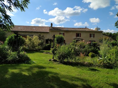La Ferme aux Fleurs, Chambre d'Hôtes à Montpeyroux