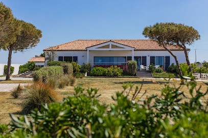 Villa La Sardane B&B, Location de Vacances à L Houmeau