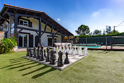 La Maison Du Bonheur Ares, Location De Vacances à Arès
