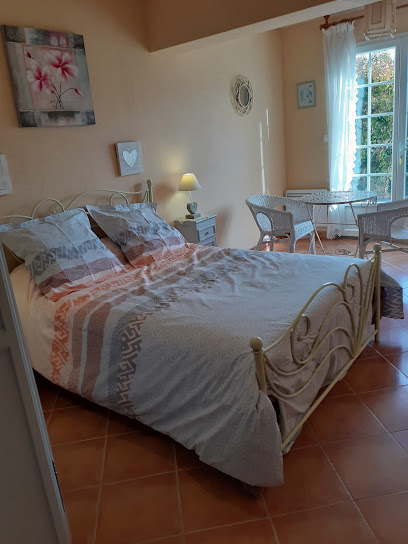 Chez Claude Et Jackie, Location De Vacances à Catllar