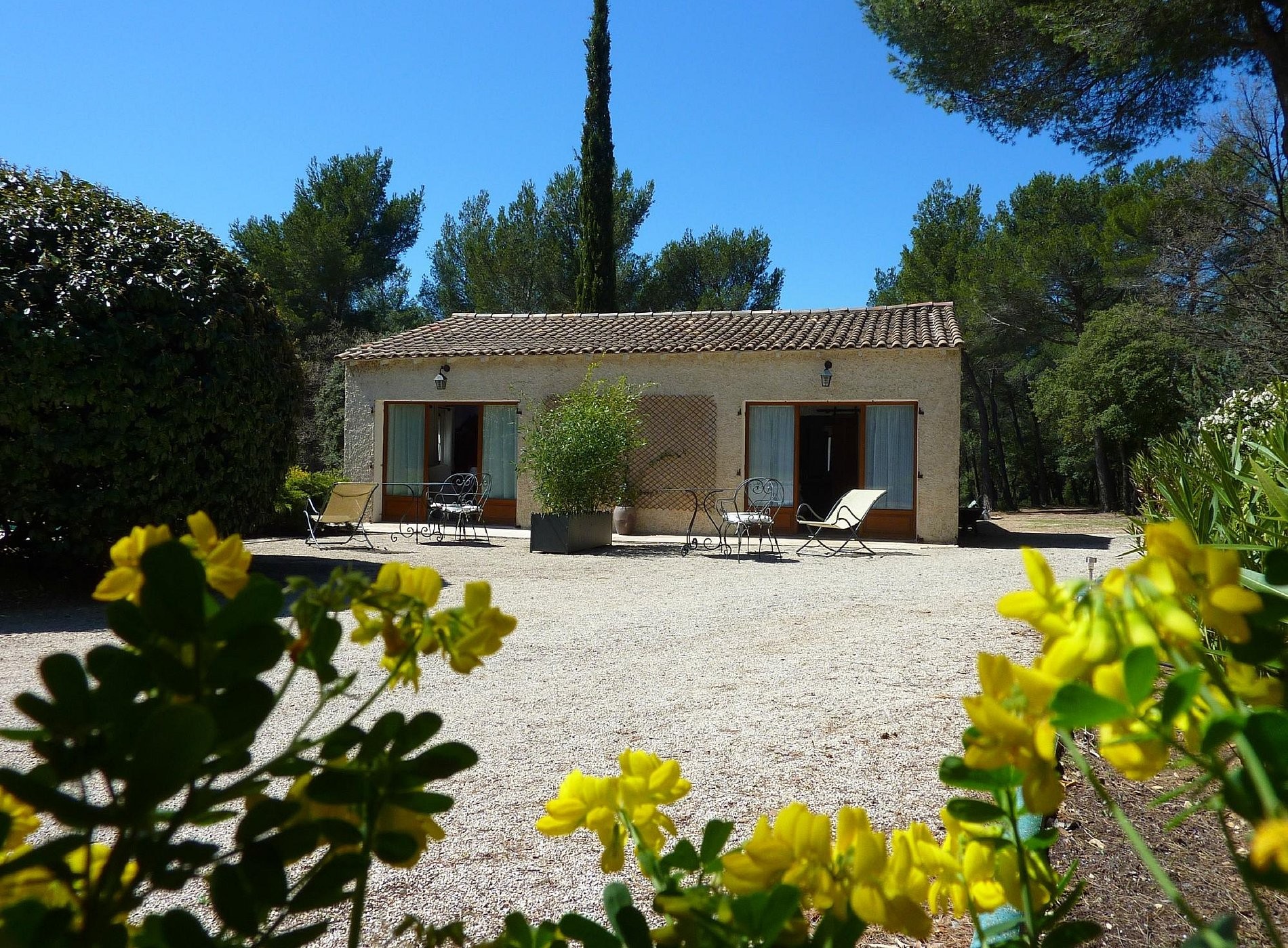 Chambres D'hôtes - Les Mazets Du Luberon, Chambre d'Hôtes à Puget