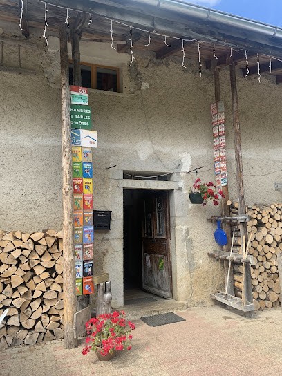 La Dalue Gite Haut-Jura, Camping Et Chambres D'hôtes, Chambre d'Hôtes à Bellecombe