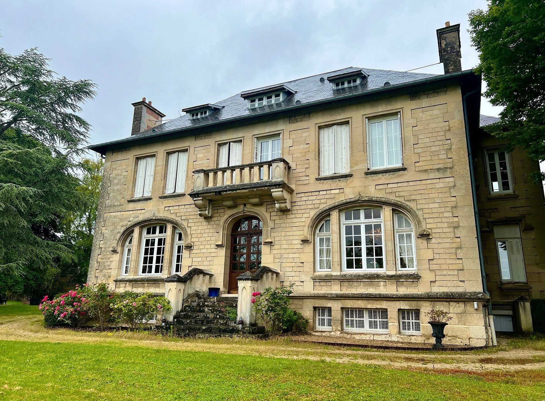 La chambre au Château, Maison d'Hôtes à Pernant