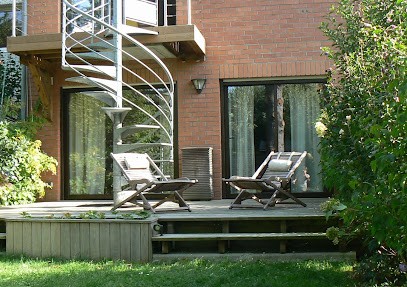 Au Cèdre d'Or B&B, Chambre d'Hôtes à Lambersart