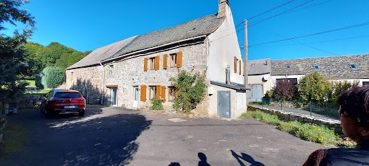 Maison au calme sur l'Aubrac, Location de Vacances à Recoules-d'Aubrac