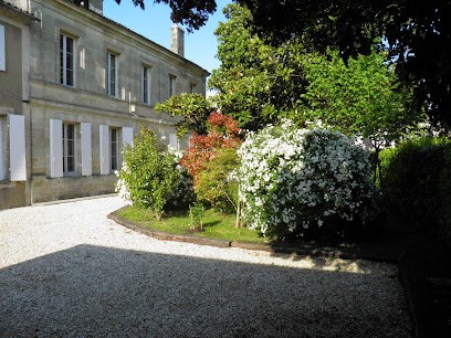 Maison d'Hôtes La Porte Bleue au 31, Chambre d'Hôtes à Cavignac