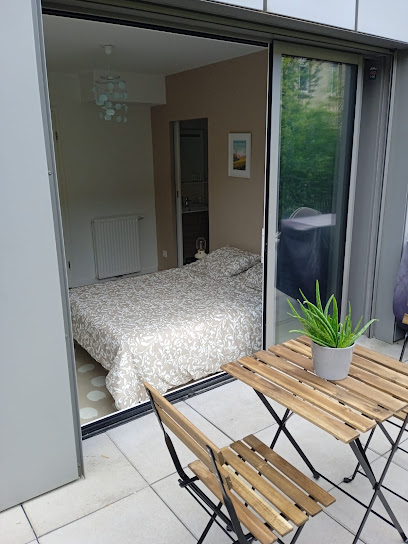Jolie Suite Parentale À 5 Minutes Du Centre Ville De Bordeaux Location De Vacances à Bordeaux