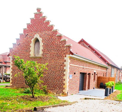 DOMAINE DE LOUVERVAL, Chambre d'Hôtes à Doignies