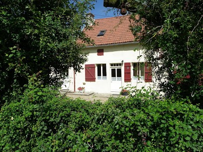Gîte Champ Benoit, Location de Vacances à Saint-Bonnet-de-Vieille-Vigne