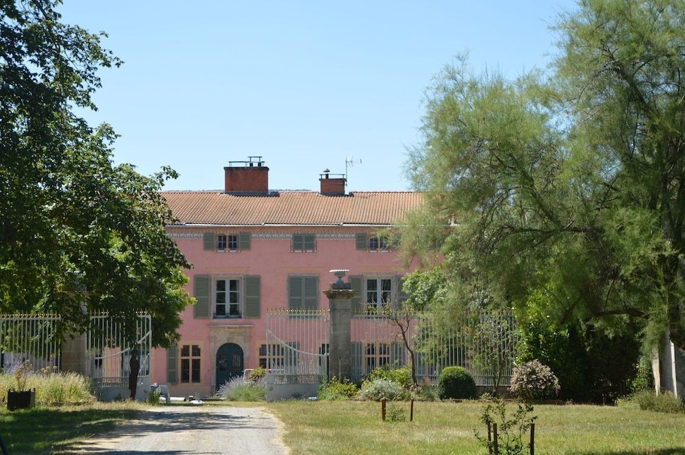 Domaine de Chalaniat, Chambre d'Hôtes à La Sauvetat