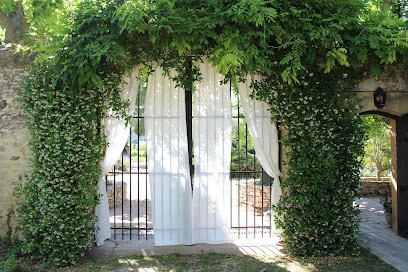 Le Mas de la Treille, Chambre d'Hôtes à Saint-Laurent-des-Arbres