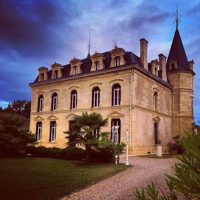 Bed & Breakfast Château Pontet D'Eyrans Eyrans, Chambre d'Hôtes à Eyrans