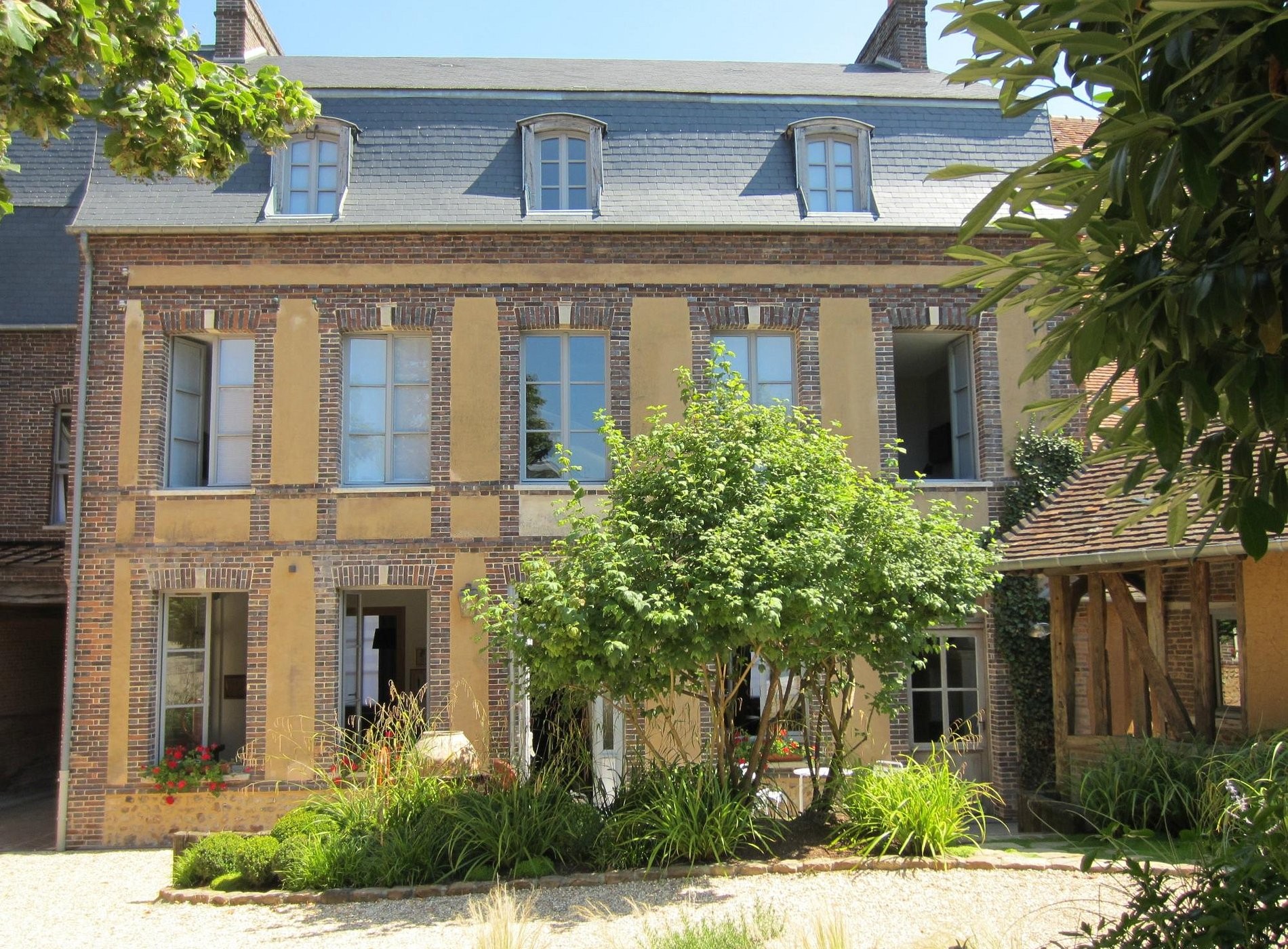 Le Jardin Découverte, Maison d'Hôtes à Conches-en-Ouche