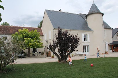 Manoir Le Bout Du Pont, Chambre d'Hôtes à Huisseau-sur-Cosson