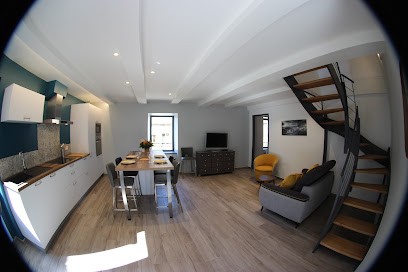 Gîte Les Erables - Moyrazès, Location de Vacances à Moyrazès