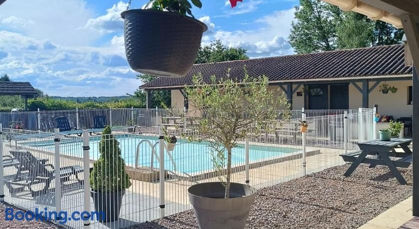 L'Auberge, Chambre d'Hôtes à Abjat-sur-Bandiat