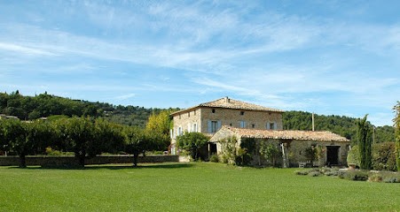 La Fontaine de Charambaud - Eric et Marion Wijnen, Location de Vacances à Crestet