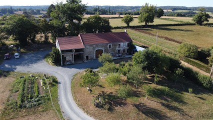 La Chaumière D'Arsène Chambres D'hôtes Accueil équestre Et Relais Motards, Chambre d'Hôtes à Fresselines