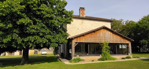 The Snail House, Chambre d'Hôtes à Blanzay