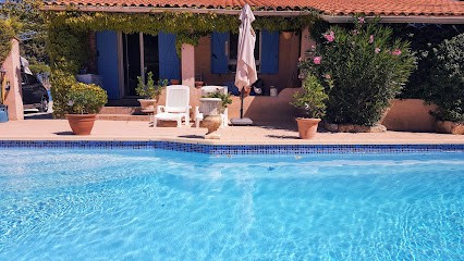 Villa Provençale La Pastorale, Location de Vacances à Rocbaron