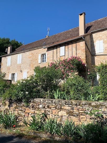 Gîte L Hirondelle Du Bourg, Chambre D'hôtes à Béduer