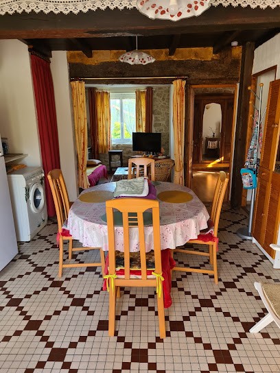 Gîte Belle Vue De Pinachon, Location de Vacances à Mauvezin-sur-Gupie