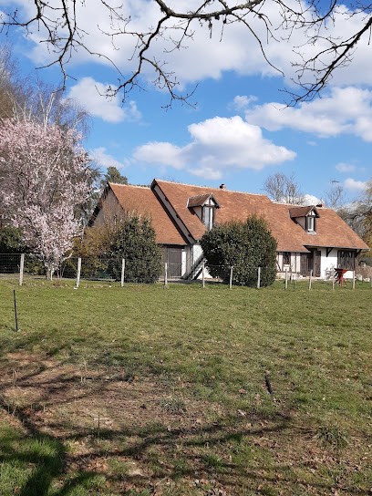 Oh ! Fleurs Des Champs, Chambre d'Hôtes à Chaumont-sur-Tharonne