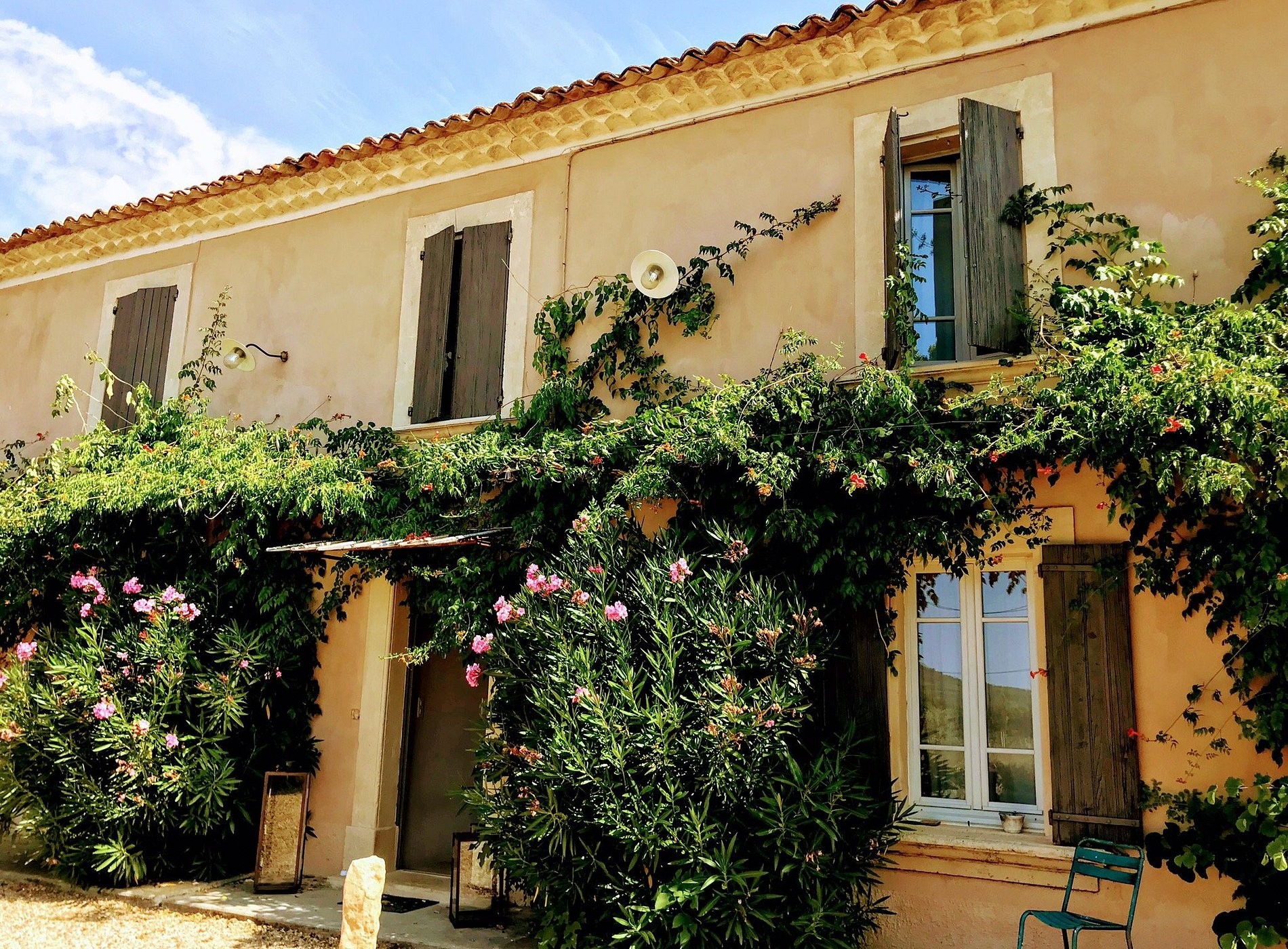 Le Vieux Portail, Chambre d'Hôtes à Saint-Saturnin-lès-Apt