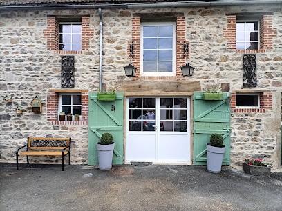 La Grenouille Amoureuse, Chambre d'Hôtes à Menat