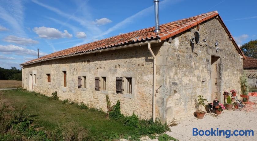 La Foret, Chambre d'Hôtes à Alloue