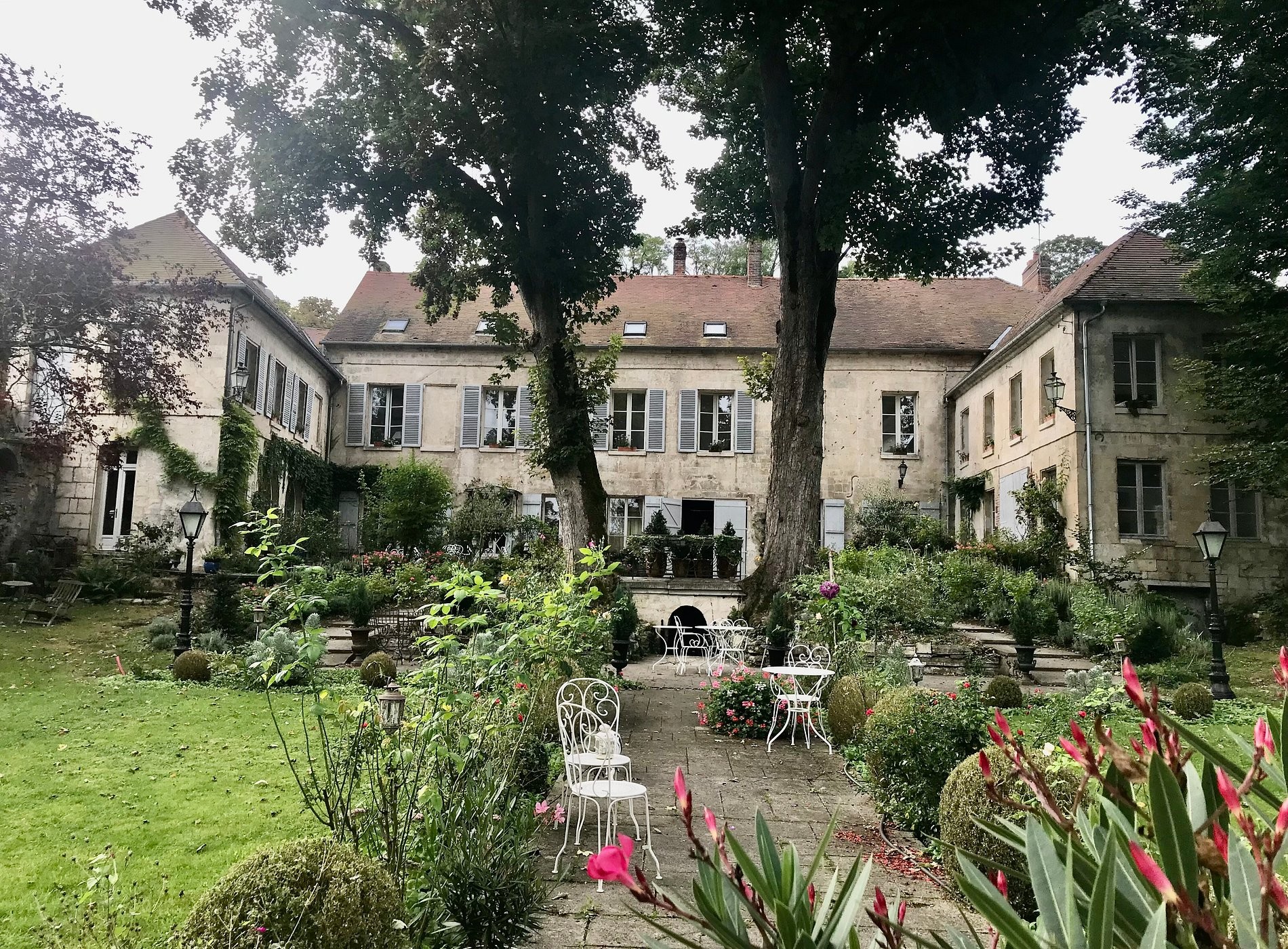 Chambres d'hôtes - La Fontaine Racine - La Ferté-Milon, Chambre d'Hôtes à La Ferté-Milon