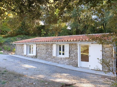 Gite La Cabane Bleue De Villelongue, Location de Vacances à Saint-Martin-le-Vieil