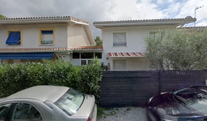 La Villa Monzie du Bassin, Location de Vacances à Lanton