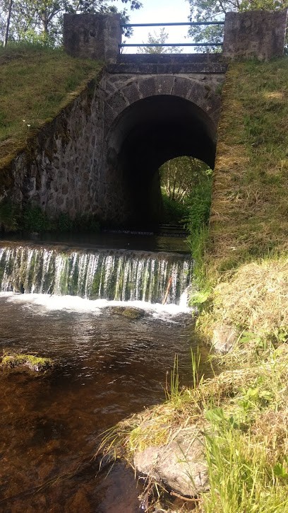 Gite Le Moulin, Location de Vacances à Saint-Victor-la-Rivière