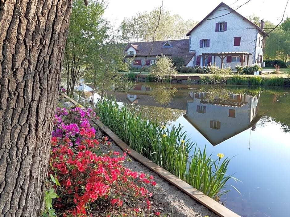 Le Moulin de Saubrigues, Chambre d'Hôtes à Saubrigues