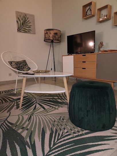 Logements De Karine, Location de Vacances à Saulzais-le-Potier