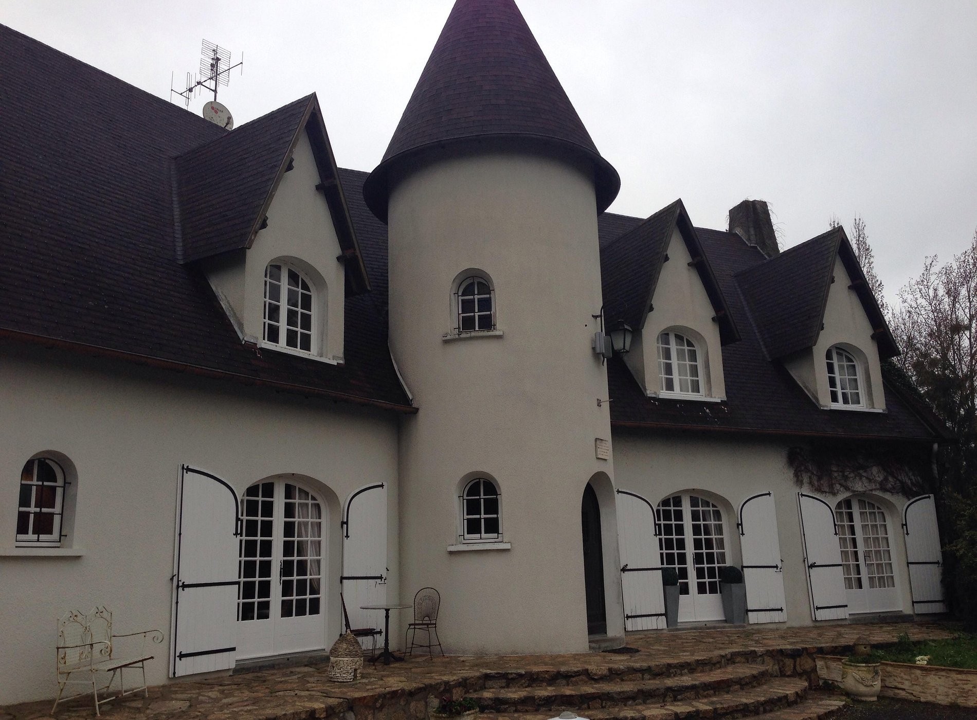 Le Relais De La Chouannerie, Chambre d'Hôtes à Saint-Aubin-le-Cloud
