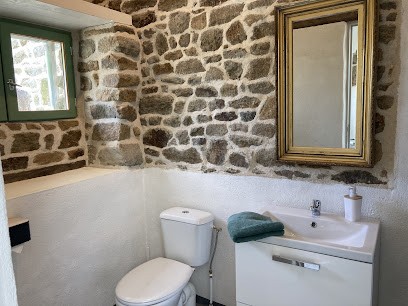 Yip & Paul’s Village Gite, Location de Vacances à Saint-Cyr-du-Bailleul