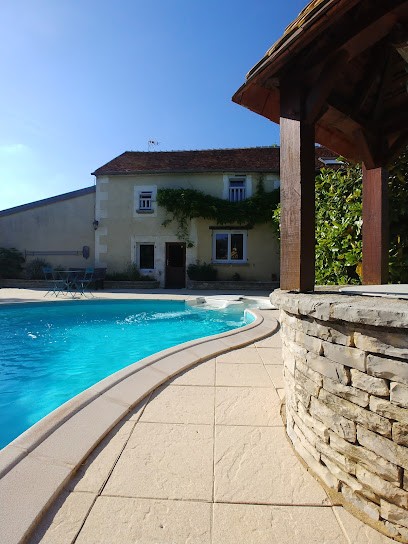 Entre Canal & Vignes, Chambre d'Hôtes à Escolives-Sainte-Camille