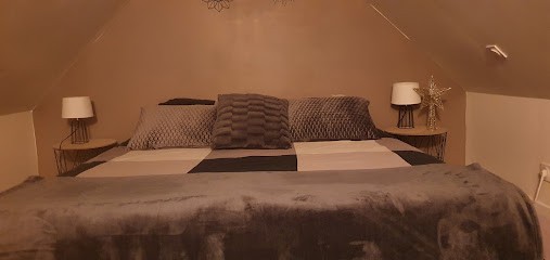 Les Apparts De Nath Et Fred, Chambre d'Hôtes à Châteaulin