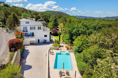 Résidence "Les Écureuils" Gréoux Les Bains, Location De Vacances à Gréoux-les-Bains