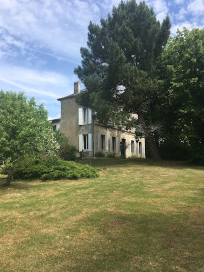Chambres d'Hôtes de la Bijouterie, Chambre d'Hôtes à Montendre