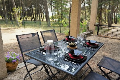 Aguye - Lourmarin, Location de Vacances à Lourmarin
