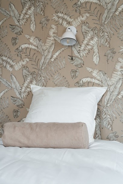 Au Numéro 8, Location de Vacances à Persac